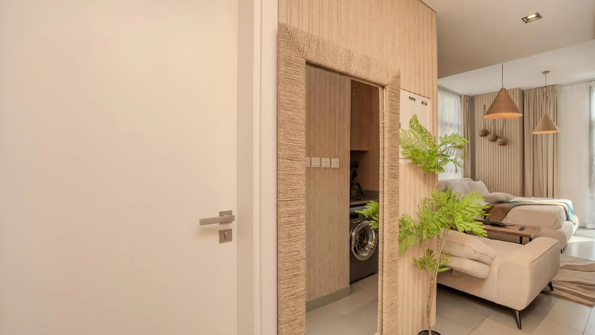 Private Luxury Studio By Blue Cloud Holidays Sharjah Apartment