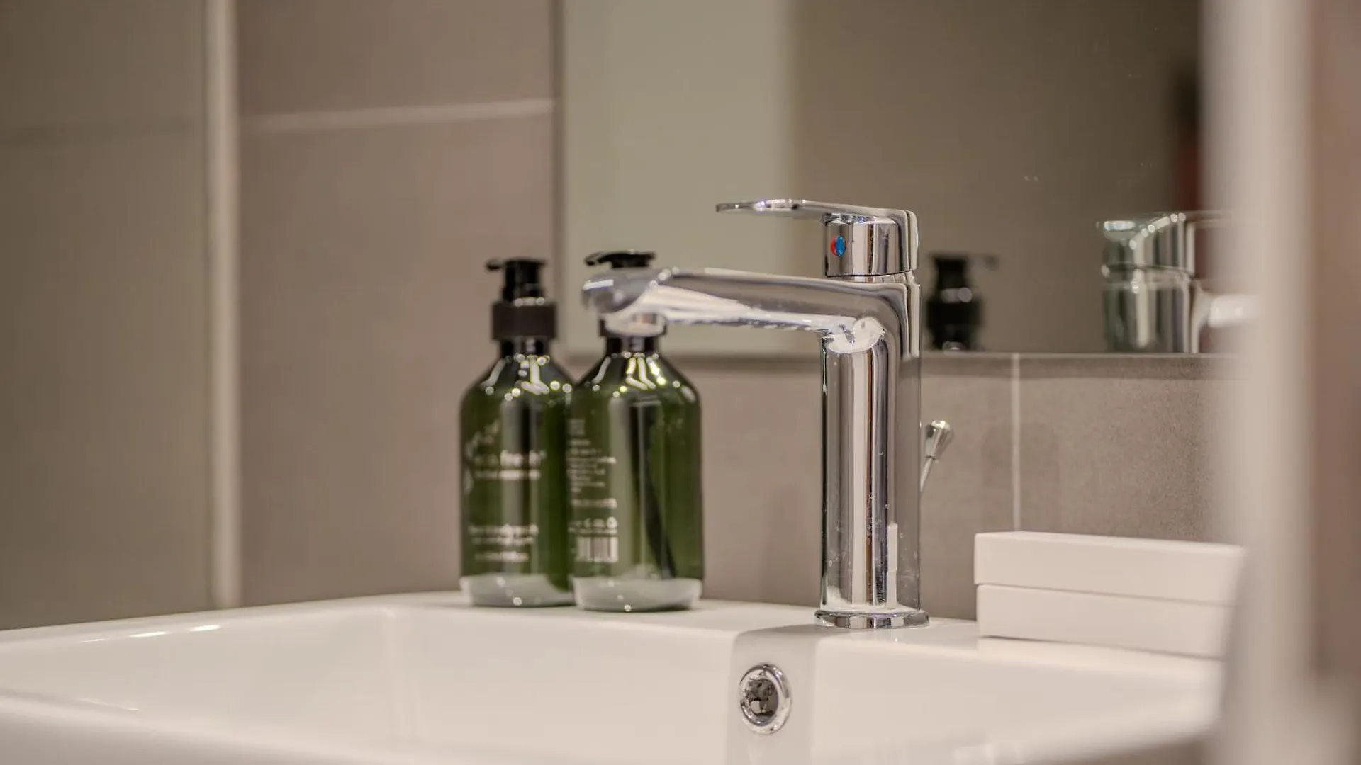 Private Luxury Studio By Blue Cloud Holidays Sharjah United Arab Emirates